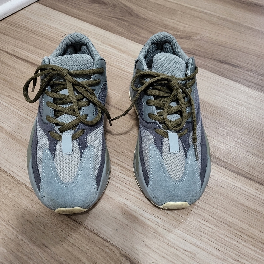 Adidas Yeezy Boost 700 ((Teal Blue))